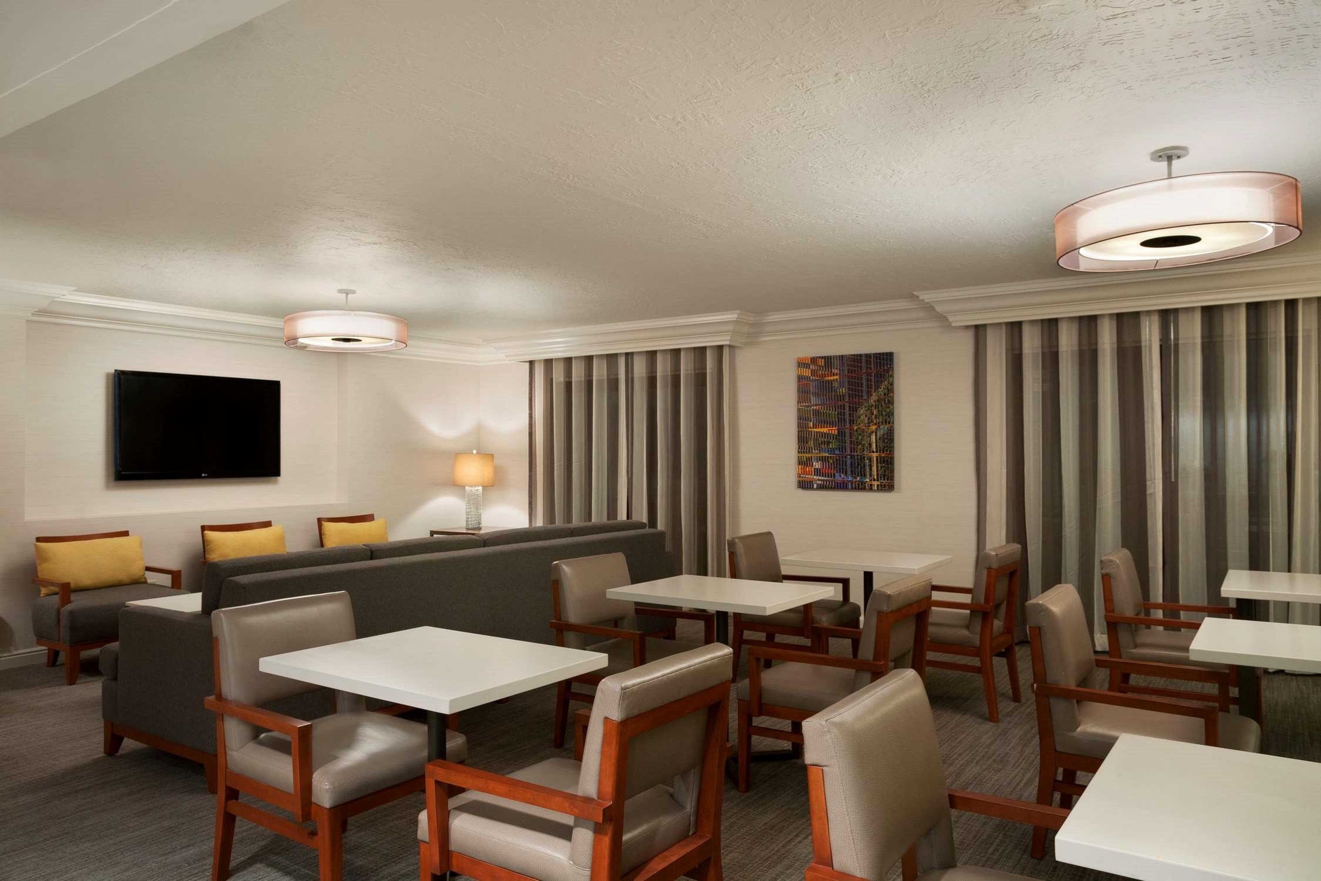 Doubletree By Hilton Hotel Salt Lake City Airport Экстерьер фото