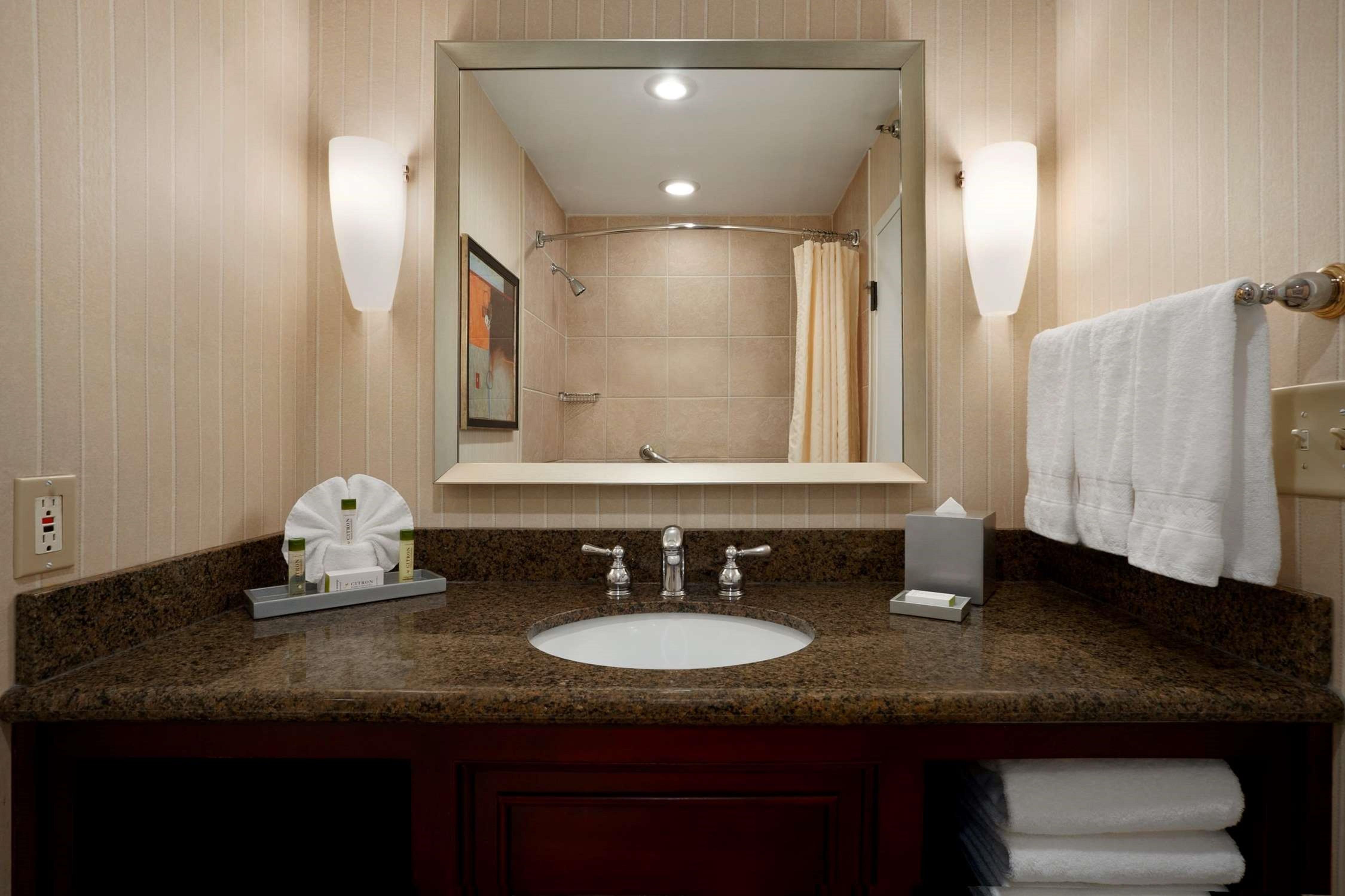 Doubletree By Hilton Hotel Salt Lake City Airport Экстерьер фото