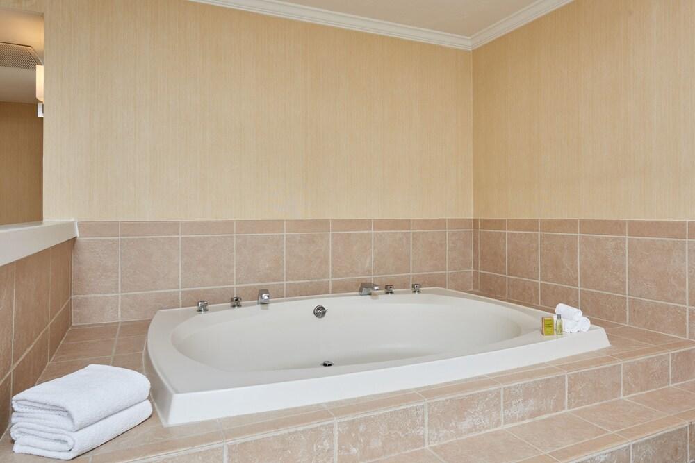 Doubletree By Hilton Hotel Salt Lake City Airport Экстерьер фото