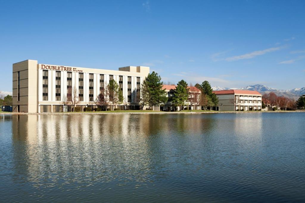 Doubletree By Hilton Hotel Salt Lake City Airport Экстерьер фото